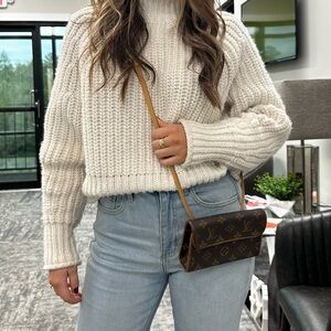 Louis Vuitton Florentine Crossbody Pouch bumbag